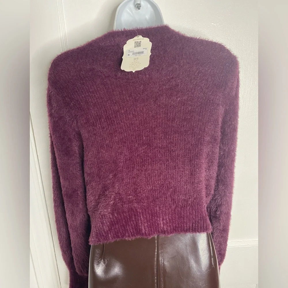 ALTAR’D STATE NWT M Plush Burgundy Cropped Sweater